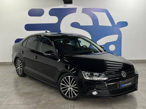 VOLKSWAGEN JETTA 2.0 COMFORTLINE FLEX 4P TIPTRONIC